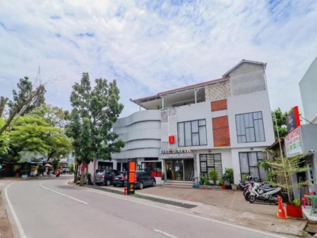 Collection O 31 The Batik Bed And Coffee Bandung Hotel Exterior foto