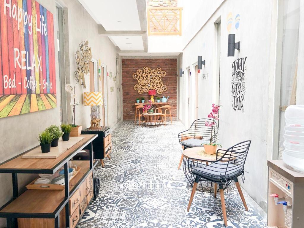Collection O 31 The Batik Bed And Coffee Bandung Hotel Exterior foto